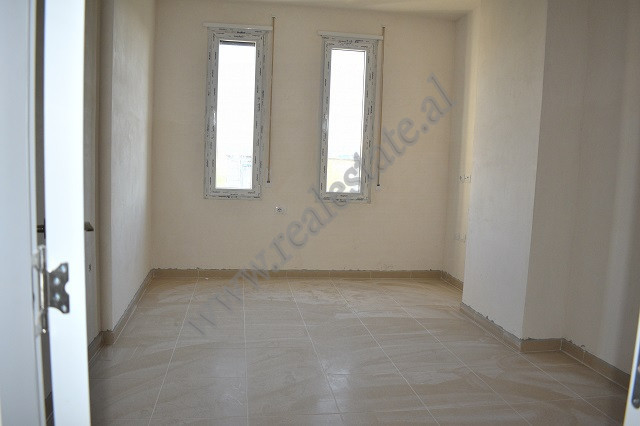 Zwei-zimmer-wohnung zum verkauf in dibra, straße in Tirana, albanien (7)