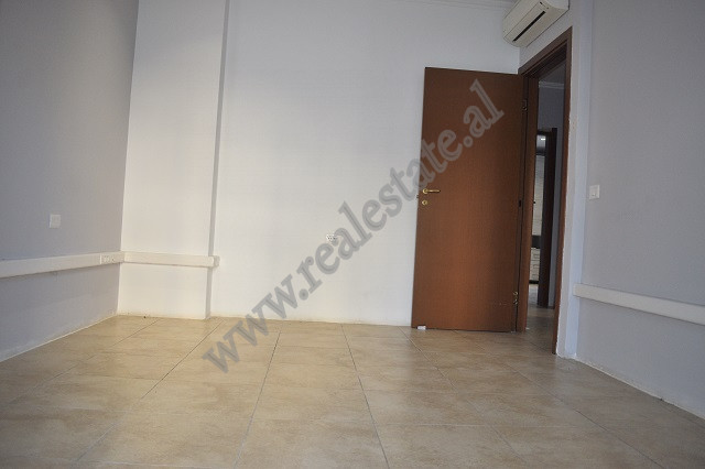 Office space for rent in the center of Tirana, albania (4)