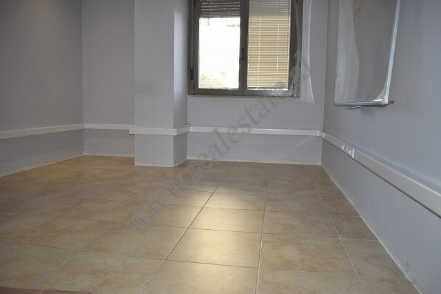 Office space for rent in the center of Tirana, albania (6)