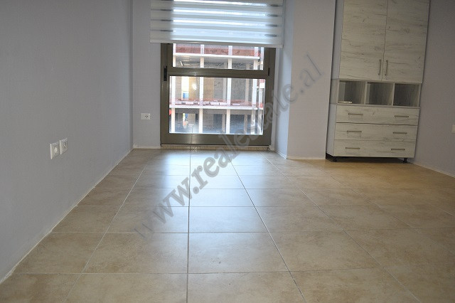 Office space for rent in the center of Tirana, albania (7)