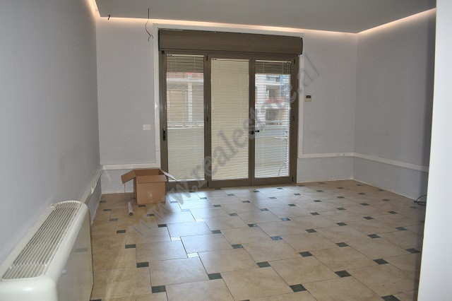 Office space for rent in the center of Tirana, albania (8)