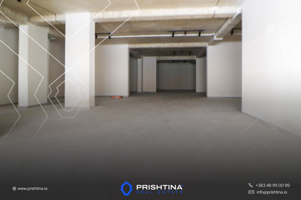 Espace commercial à vendre 335 mètres carrés dans le quartier de muhaxherve (3)