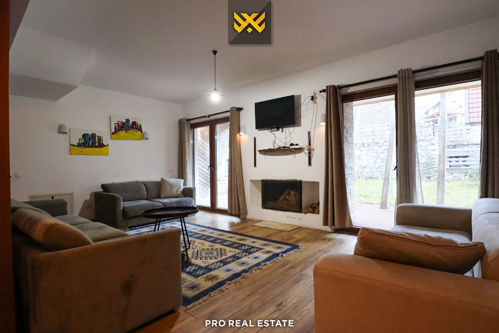 Villa de 265m² à #vente à brezovica