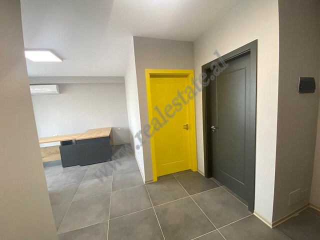 Espace de bureau à louer près de la rue elbasanit à Tirana, albanie (4)