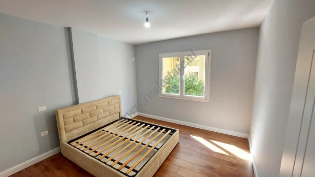 Zwei-zimmer-wohnung zum verkauf in der nähe des 21. Dhjetorit-viertels in Tirana, albanien (6)