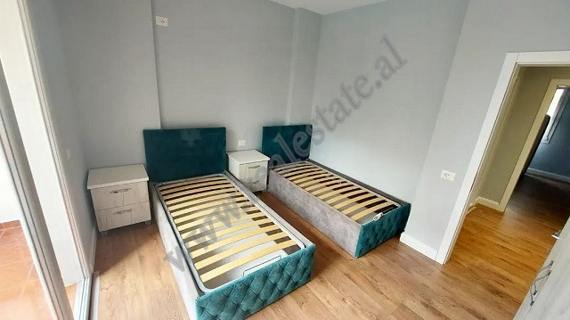 Zwei-zimmer-wohnung zum verkauf in der nähe des 21. Dhjetorit-viertels in Tirana, albanien (7)