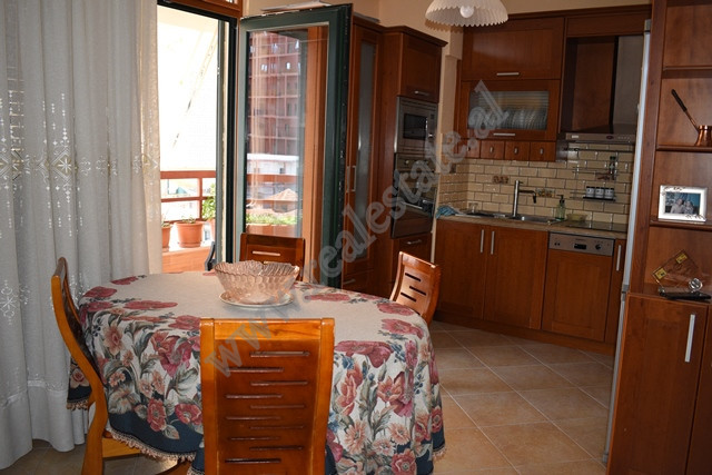 Three bedroom apartment for rent at 21 dhjetori area in Tirana, albania (4)