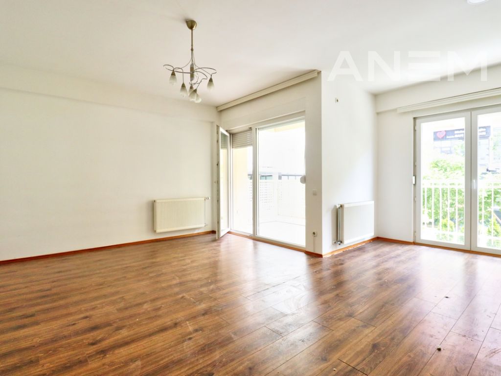Camere in affitto con 3 unità in rruga b