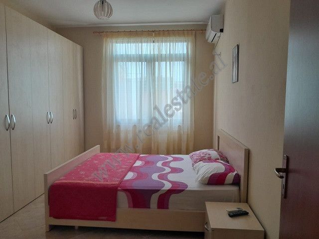 Appartamento con due camere da letto in affitto vicino al lago artificiale, a Tirana. (4)