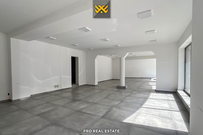 Espacio de 120m² en alquiler en kodra e trimave