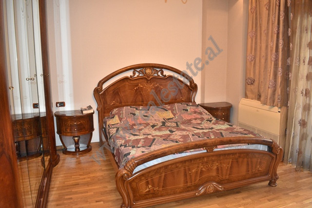 Appartamento con due camere da letto in affitto vicino a via kavaja a Tirana, albania (5)