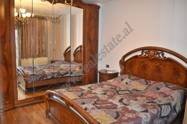 Appartamento con due camere da letto in affitto vicino a via kavaja a Tirana, albania (6)