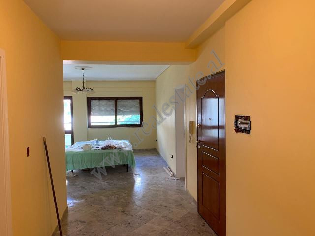 Appartement de trois chambres à vendre dans la rue muhamet gjollesha à Tirana, albanie (5)