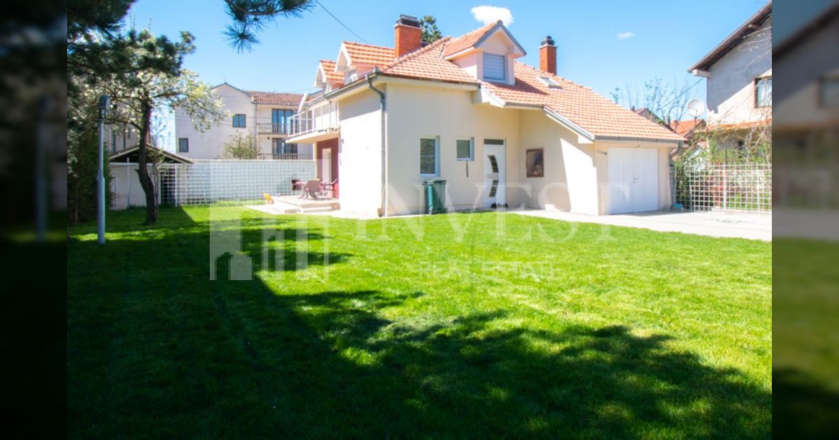 House with 250 square meters, two floors, 3 bedrooms Çagllavicë, 6.12 ari | invest real estate