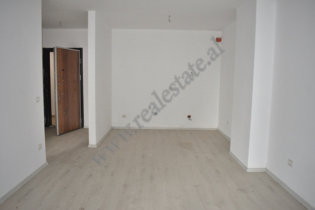 Appartamenti con due camere da letto in vendita vicino a via asim vokshi a Tirana