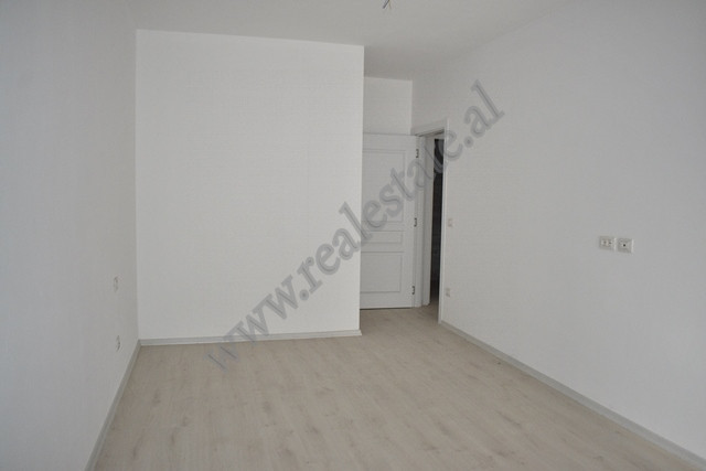 Appartamenti con due camere da letto in vendita vicino a via asim vokshi a Tirana