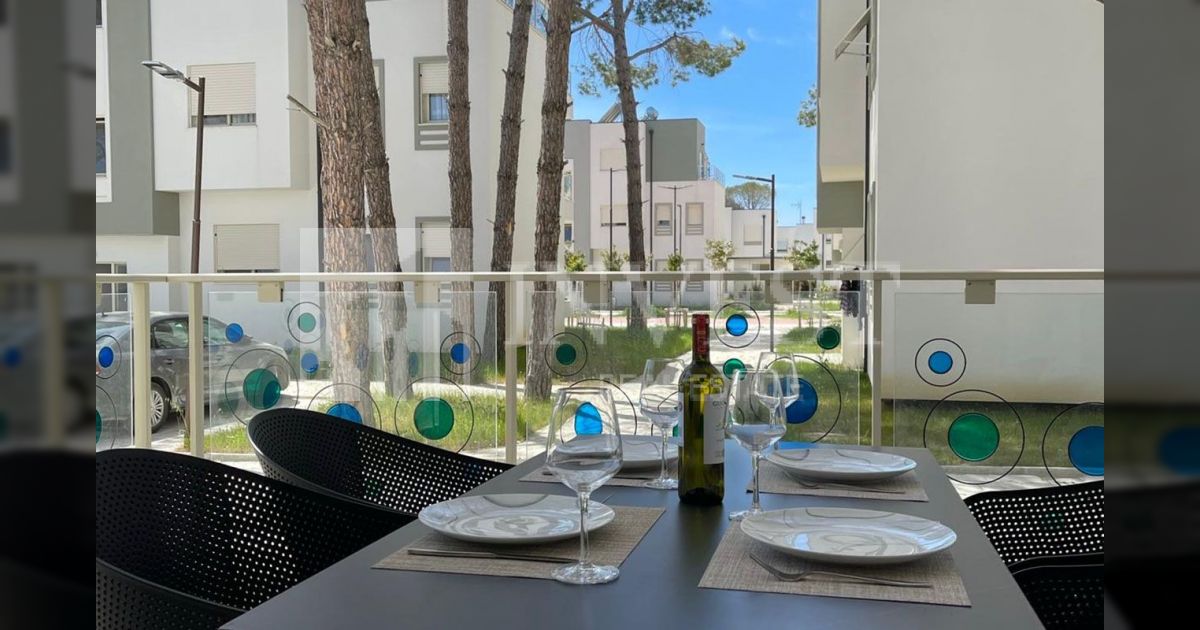 Appartement de 62 mètres carrés, 1+1, salon avec cuisine, 1 chambre à coucher, terrasse de 9 mètres carrés | invest real estate