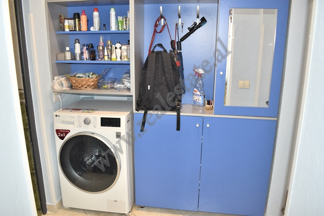 Apartamento de dos habitaciones en venta cerca de la calle myslym shyri en Tirana