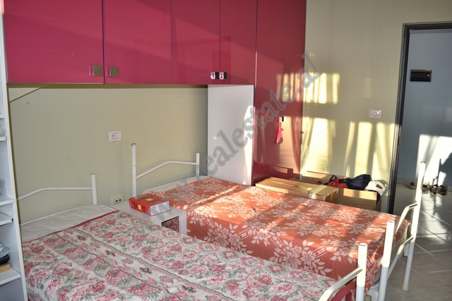 Apartamento de dos habitaciones en venta cerca de la calle myslym shyri en Tirana