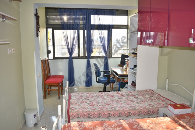 Apartamento de dos habitaciones en venta cerca de la calle myslym shyri en Tirana