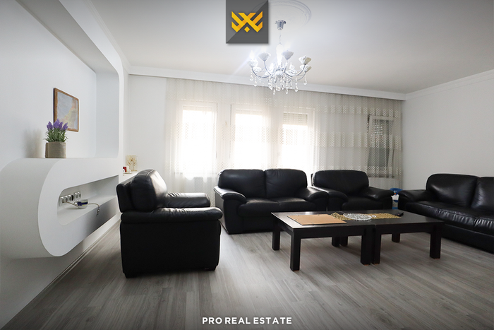 Maison de 80m² à louer à Tophane (2)