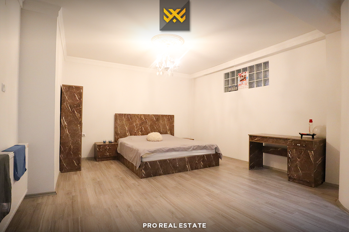 Maison de 80m² à louer à Tophane (4)