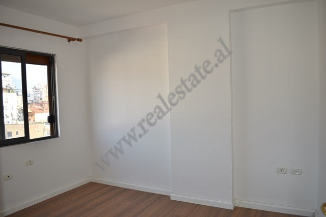 Two bedroom apartment for rent near the new boulevard in Tirana , albania (6)