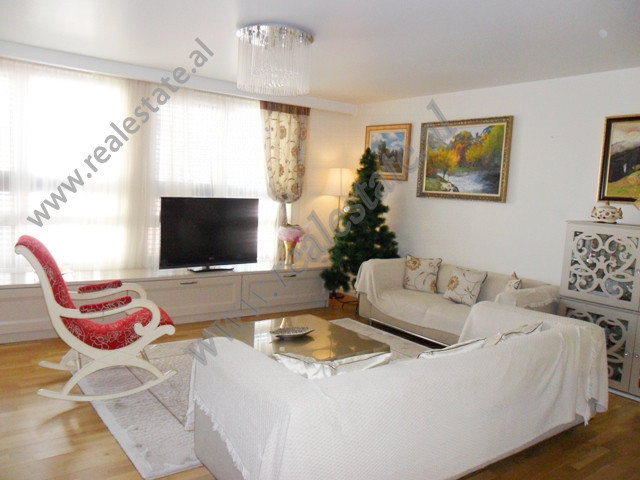Appartement duplex à vendre dans la résidence kodra e diellit à Tirana, albanie (2)
