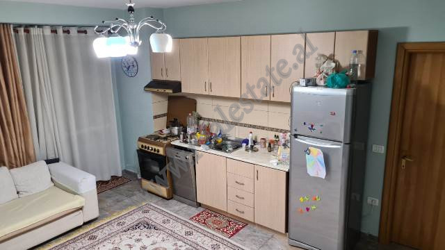 Zwei-zimmer-wohnung zur miete in der nähe der ballettschule in Tirana, albanien (3)