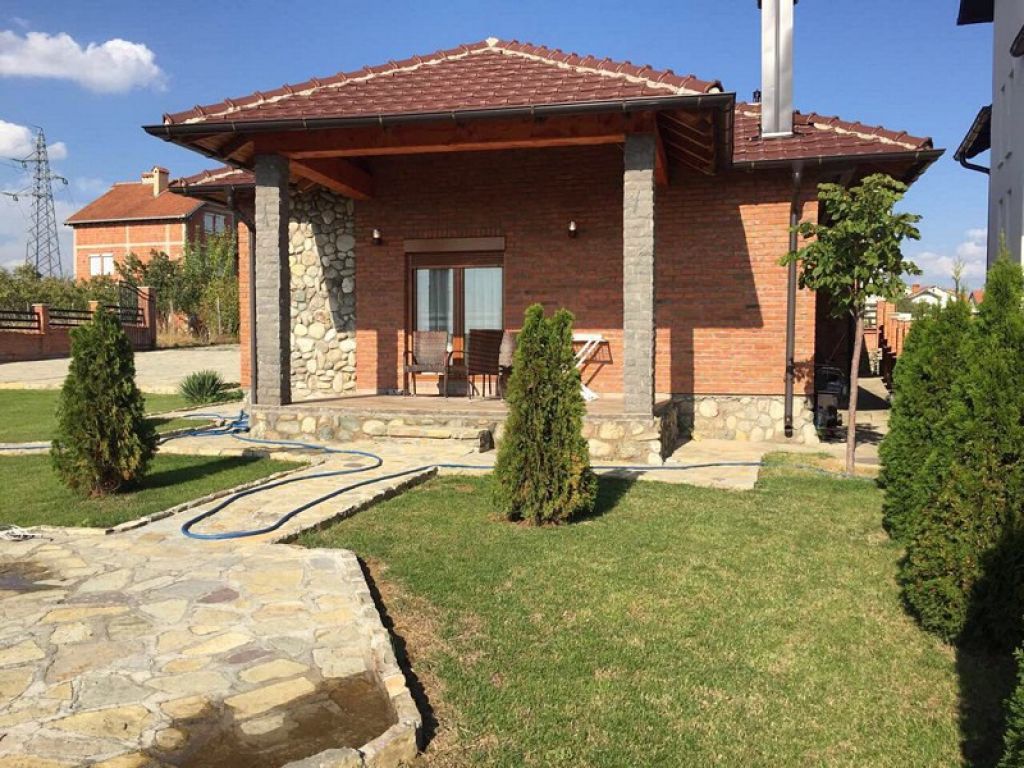 Casa in affitto a hajvali