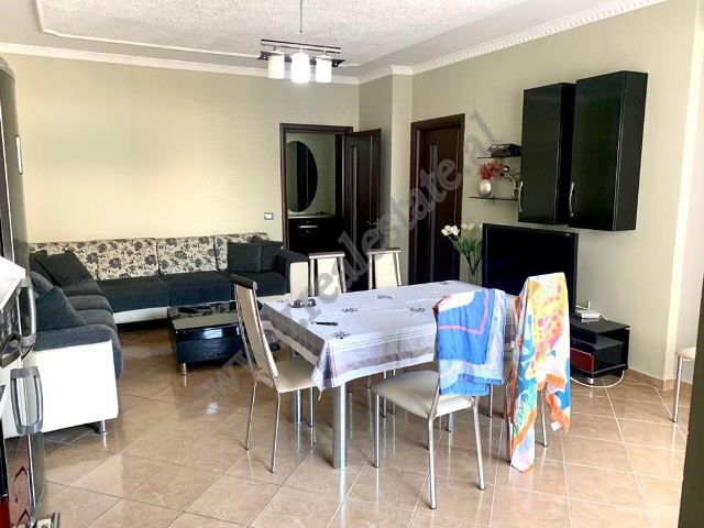 Appartamento con due camere da letto in vendita in via mujo ulqinaku a durres, albania (2)