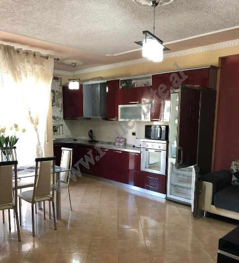 Appartamento con due camere da letto in vendita in via mujo ulqinaku a durres, albania (3)