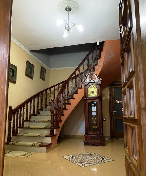 Villa de quatro andares à venda em Korça, albânia (3)