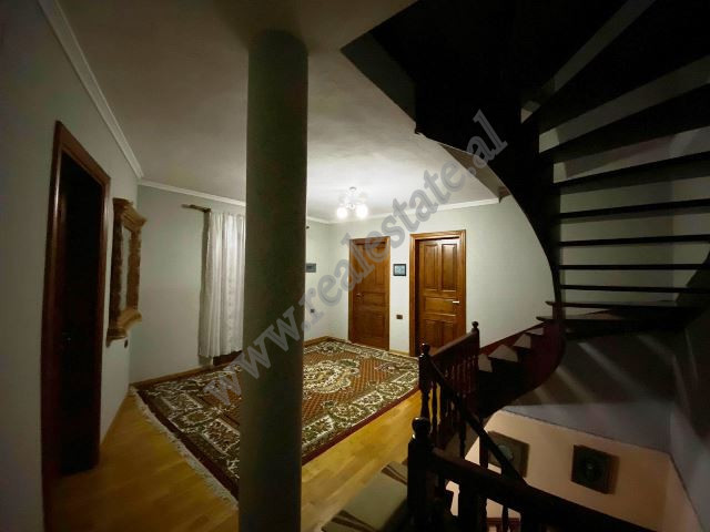 Villa de quatro andares à venda em Korça, albânia (5)