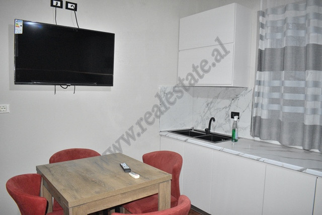 Zwei-zimmer-wohnung zur miete in der ali visha straße in Tirana, albanien (4)