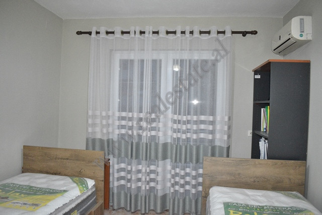 Zwei-zimmer-wohnung zur miete in der ali visha straße in Tirana, albanien (6)