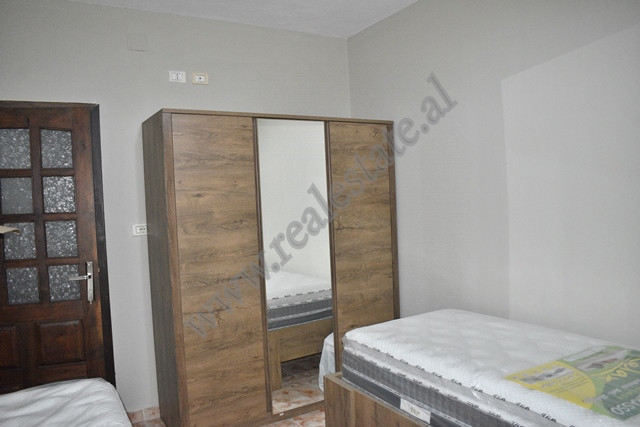 Zwei-zimmer-wohnung zur miete in der ali visha straße in Tirana, albanien (7)