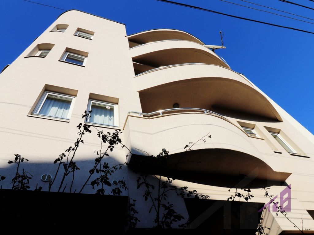 Casa en alquiler con 3 habitaciones en el barrio de muhaxhereve