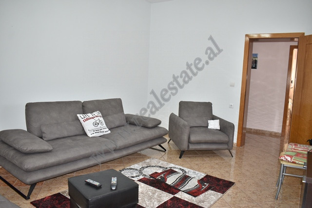 Apartamento de un dormitorio en venta en el área de Ali Demi en Tirana, albania (3)