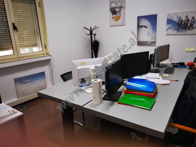 Spazio ufficio in affitto vicino a viale deshmoret e kombit a Tirana (3)