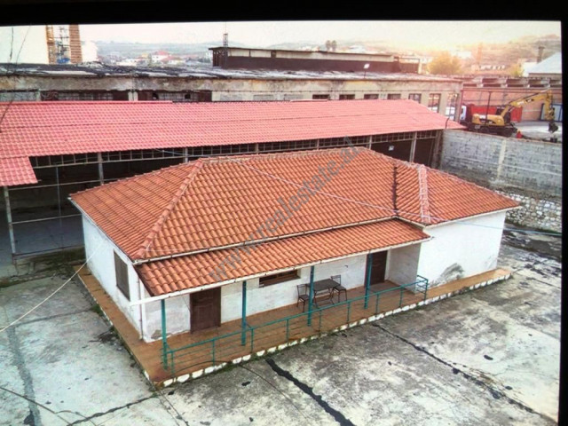 Oggetto in vendita nell'area di drize a Fier, albania (3)