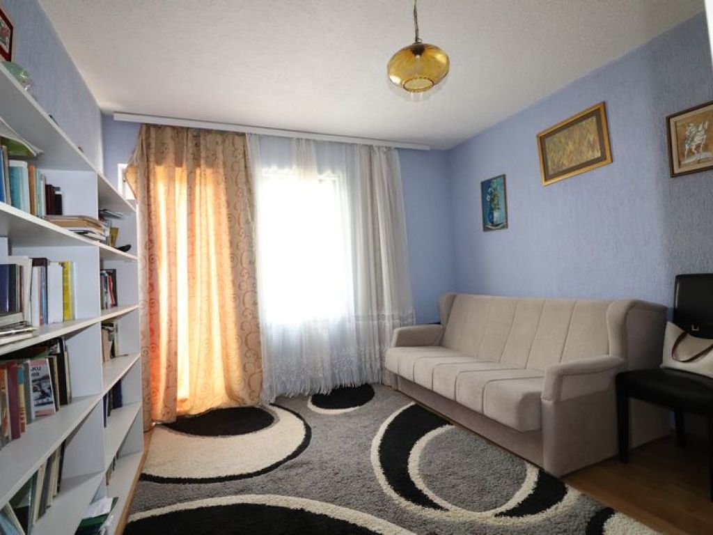 Maison à vendre 410m² à Veternik
