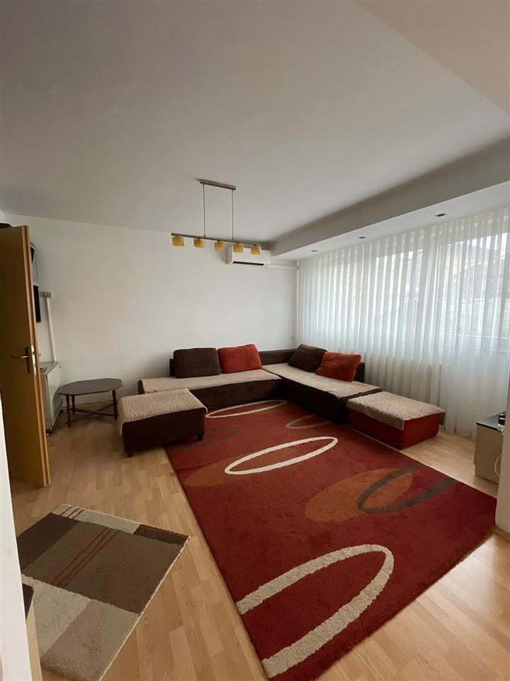 Piso en alquiler 2+1 en 4 llullat