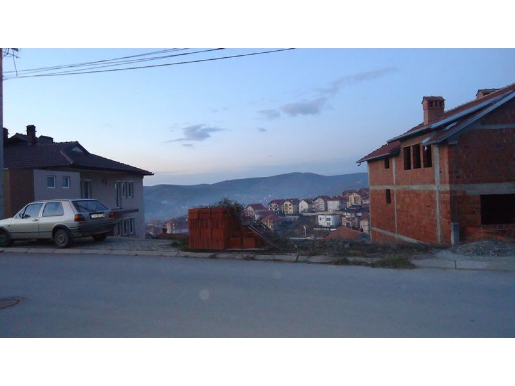 Land for sale 4.8a in vneshtave neighborhood