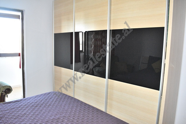 Drei-zimmer-wohnung zum verkauf in der nähe der mihal grameno schule in Tirana, albanien (5)