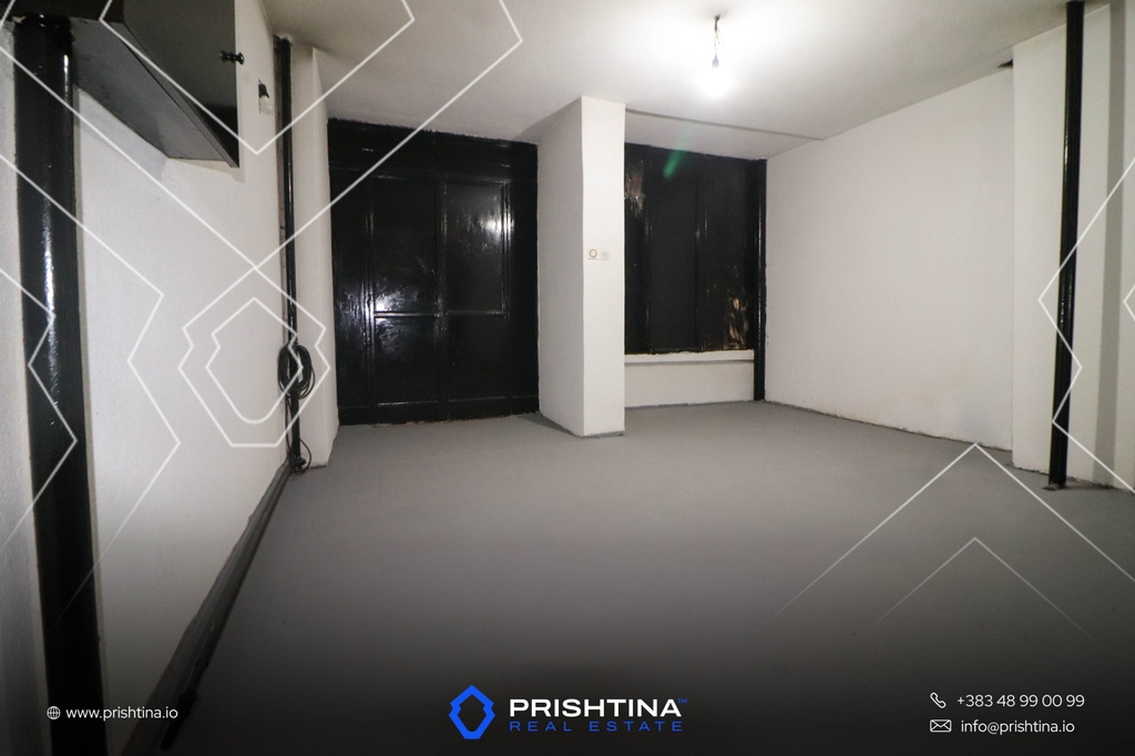 Locale commerciale in vendita 97m² a dardani (3)
