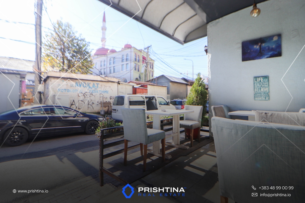 Locale commerciale in vendita 97m² a dardani (6)