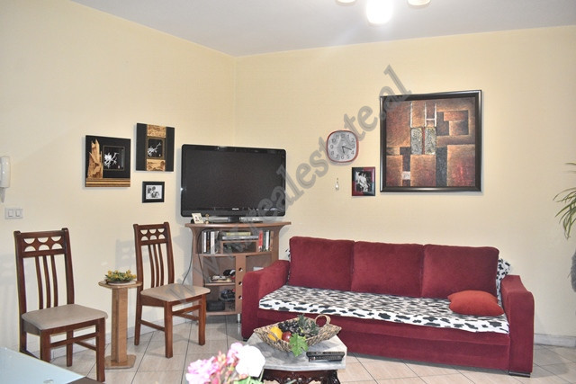 Appartamento con due camere da letto in vendita vicino all'area di kinostudio a Tirana, albania (2)