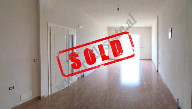 Villa de tres pisos en venta en la ciudad de Elbasan, albania