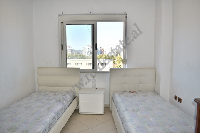 Dreizimmerwohnung zum verkauf in der dritan hoxha-straße in Tirana, albanien (7)